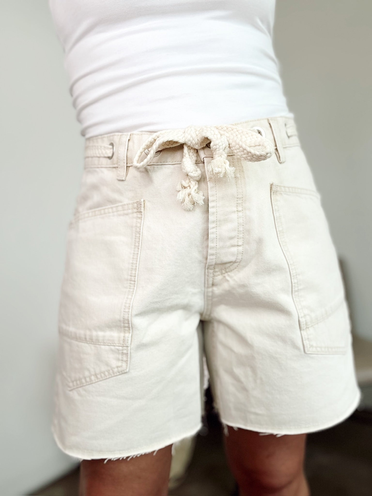 Marsha Barrel Shorts Cream