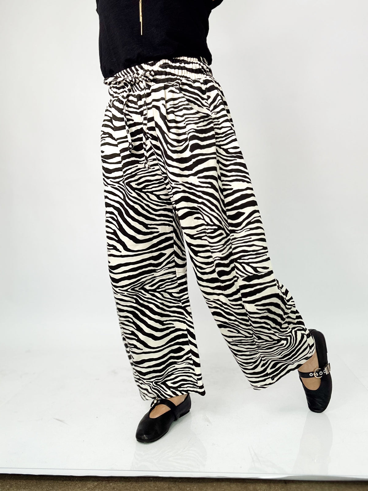 Lou Zebra Print Barrel Leg Pants Black/Tan