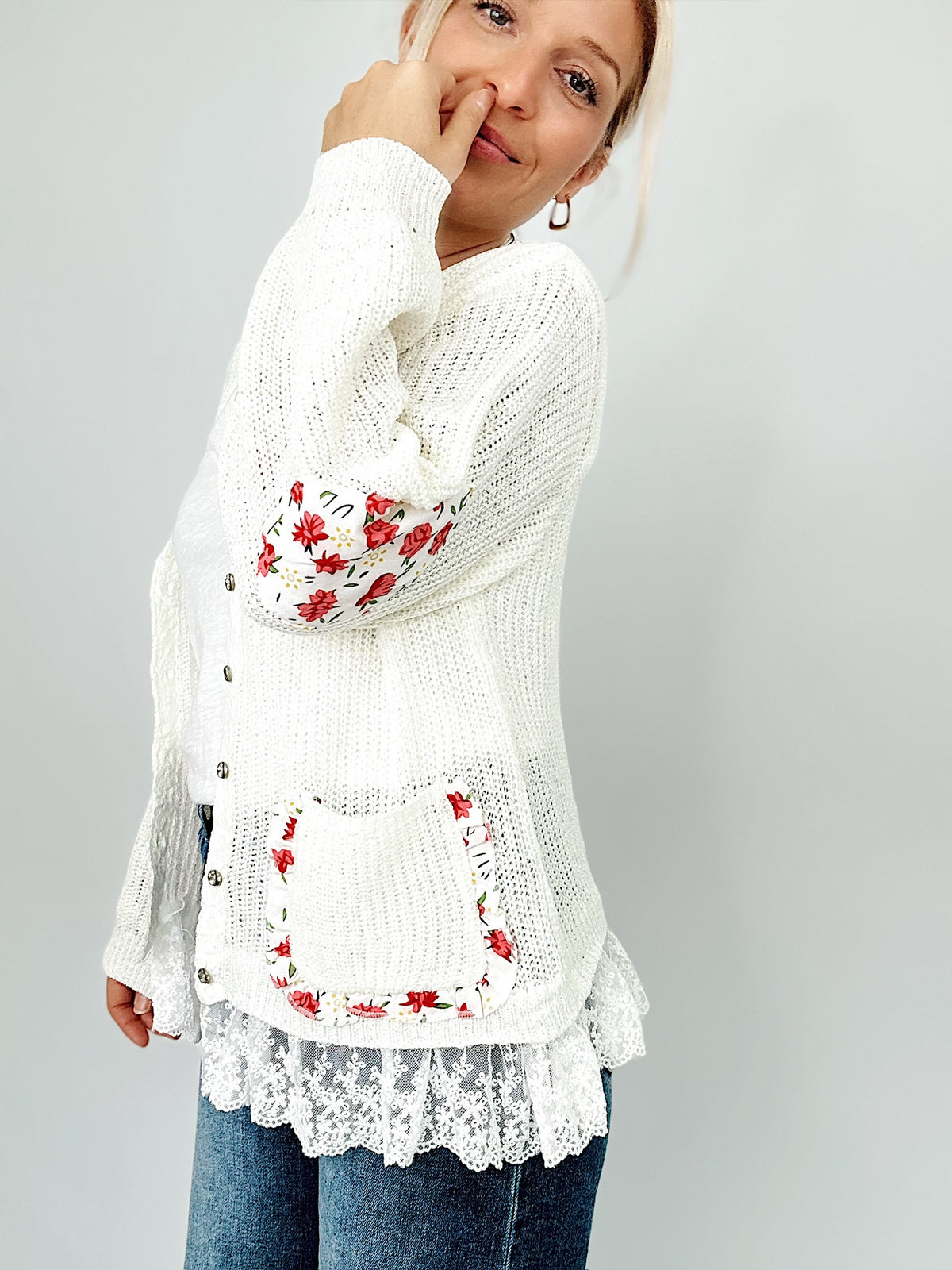Donna Floral Ruffle Sweater Cardigan Ivory