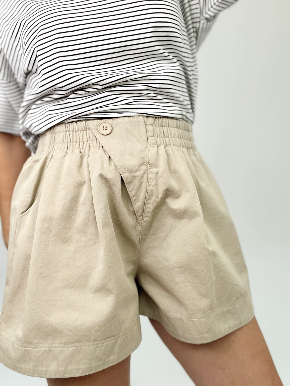 Janet Cotton Twill Pleated Shorts