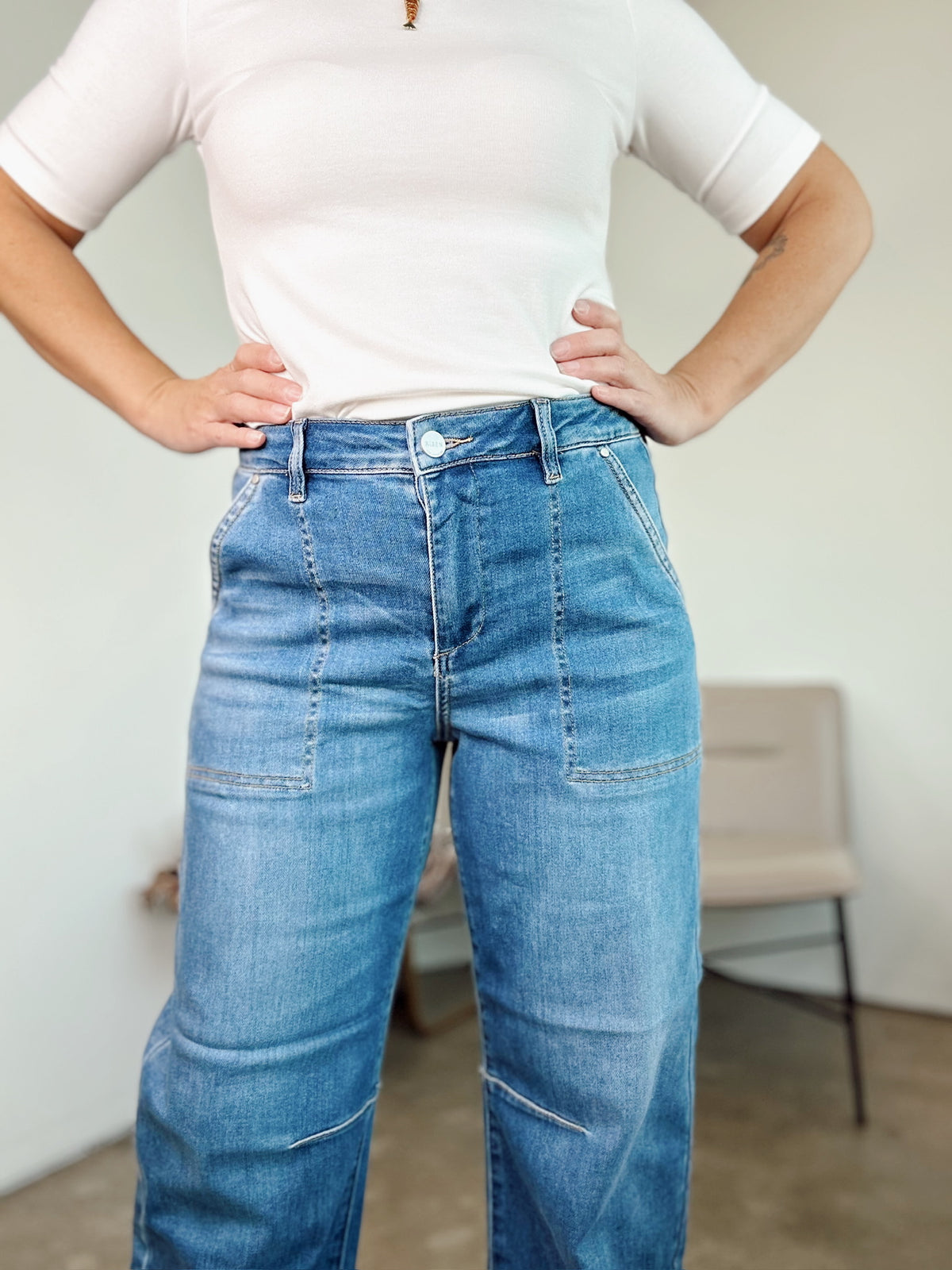 Zena Mid Rise Barrel Jeans
