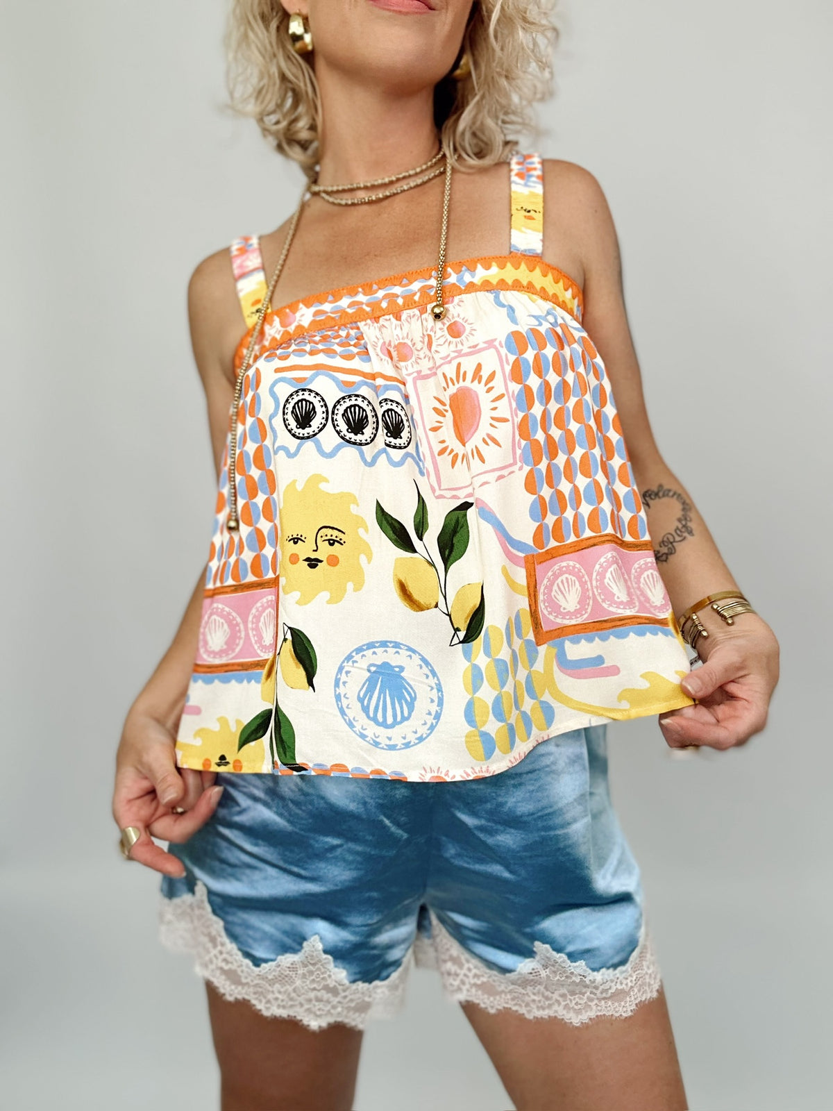 Sue Mediterranean Pattern Top