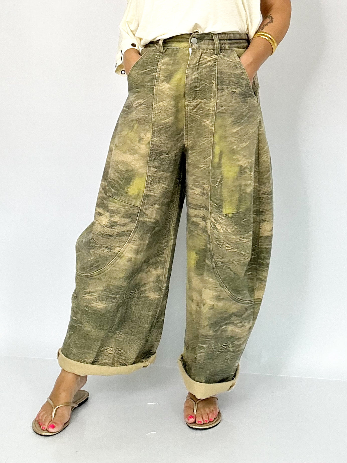 Joey Camo Print Barrel Leg Carpenter Jeans