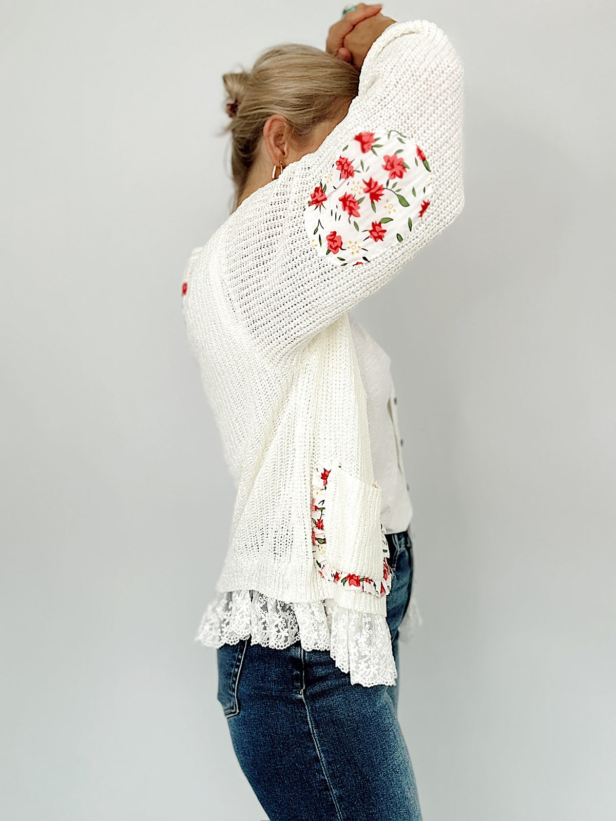 Donna Floral Ruffle Sweater Cardigan Ivory