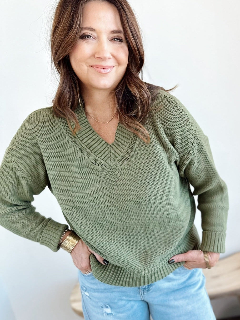 Lonnie V-Neck Sweater Olive