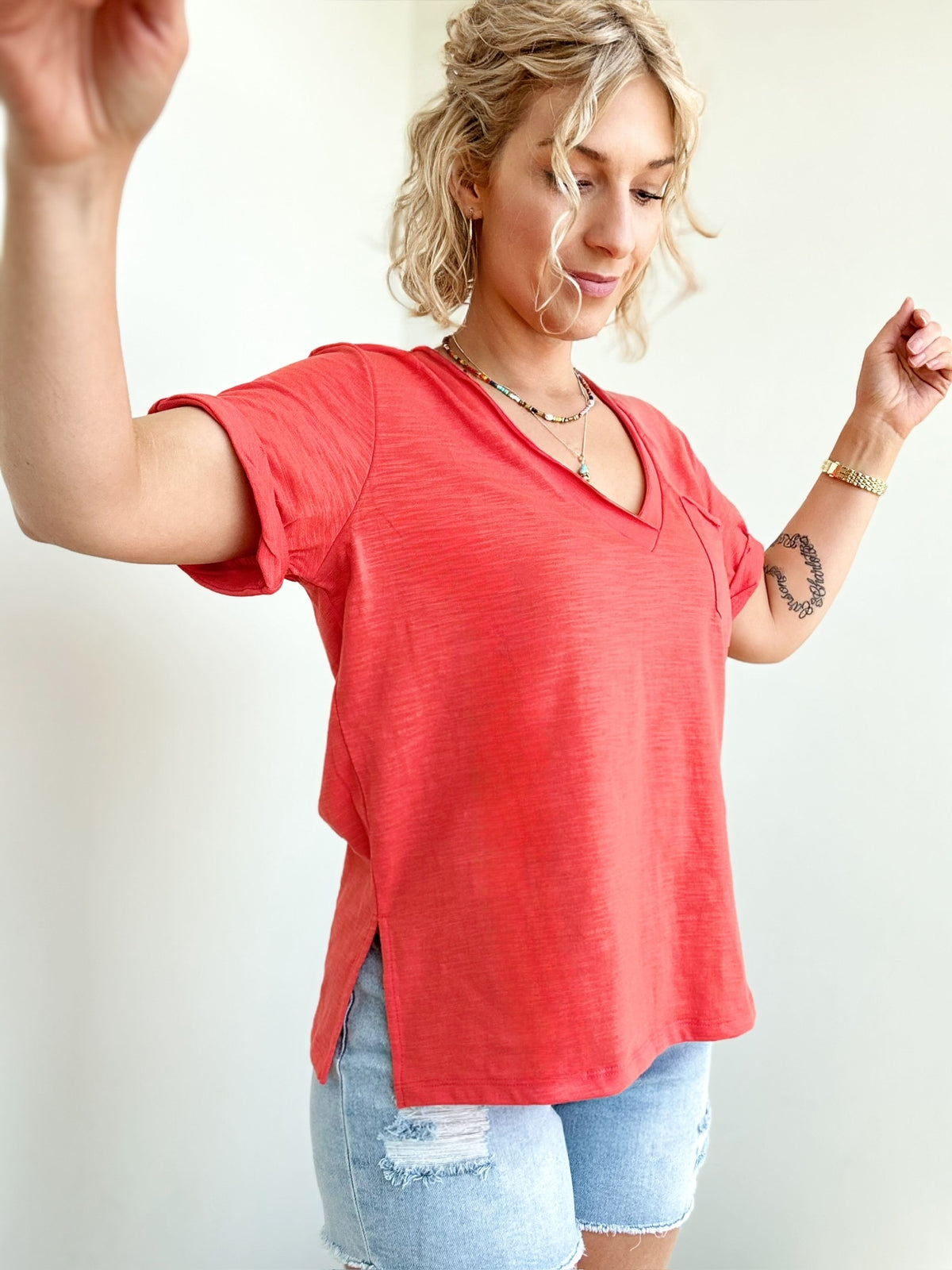 Sydney V-neck Short Sleeve Top Coral