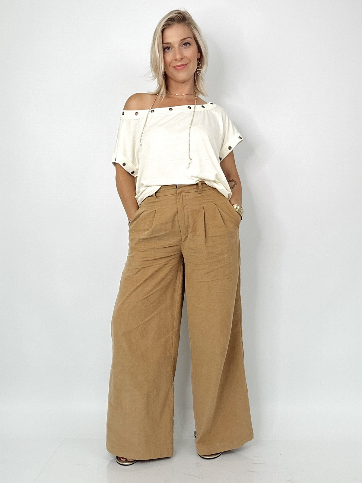Ellie Pleated Wide Leg Couduroy Pants