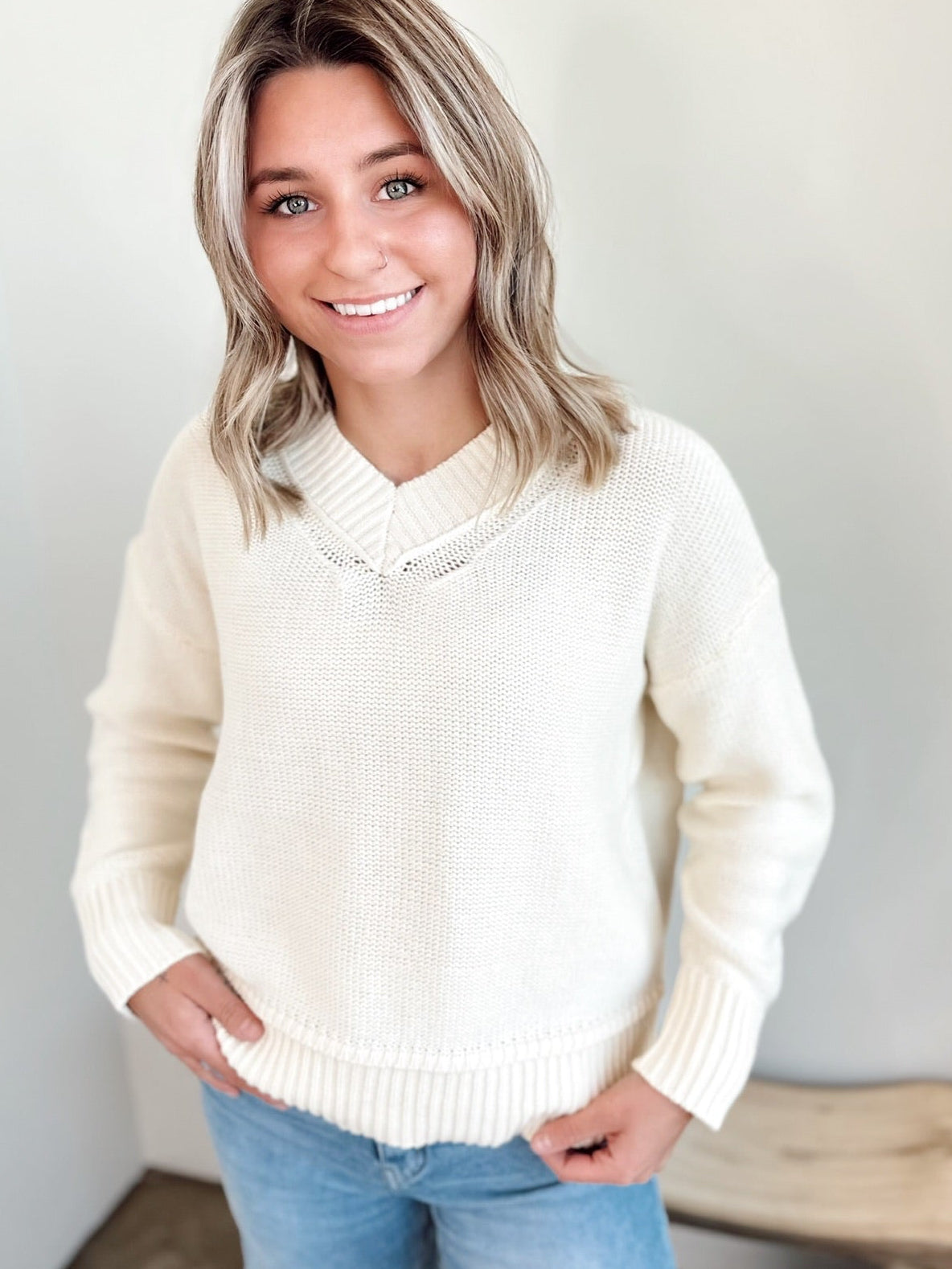 Lonnie V-Neck Sweater Natural