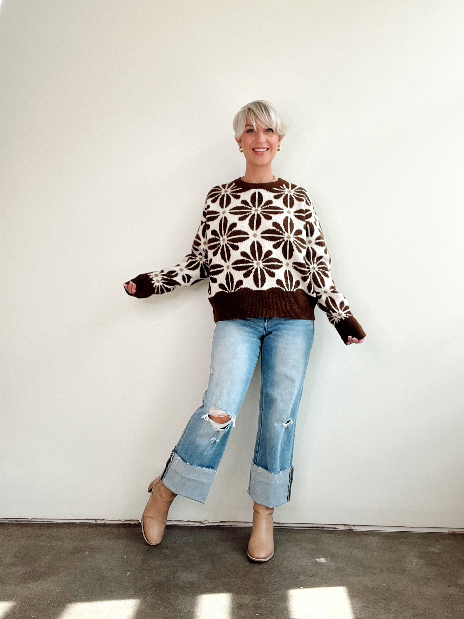 Jillian Flower Pattern Sweater Mocha/Ivory