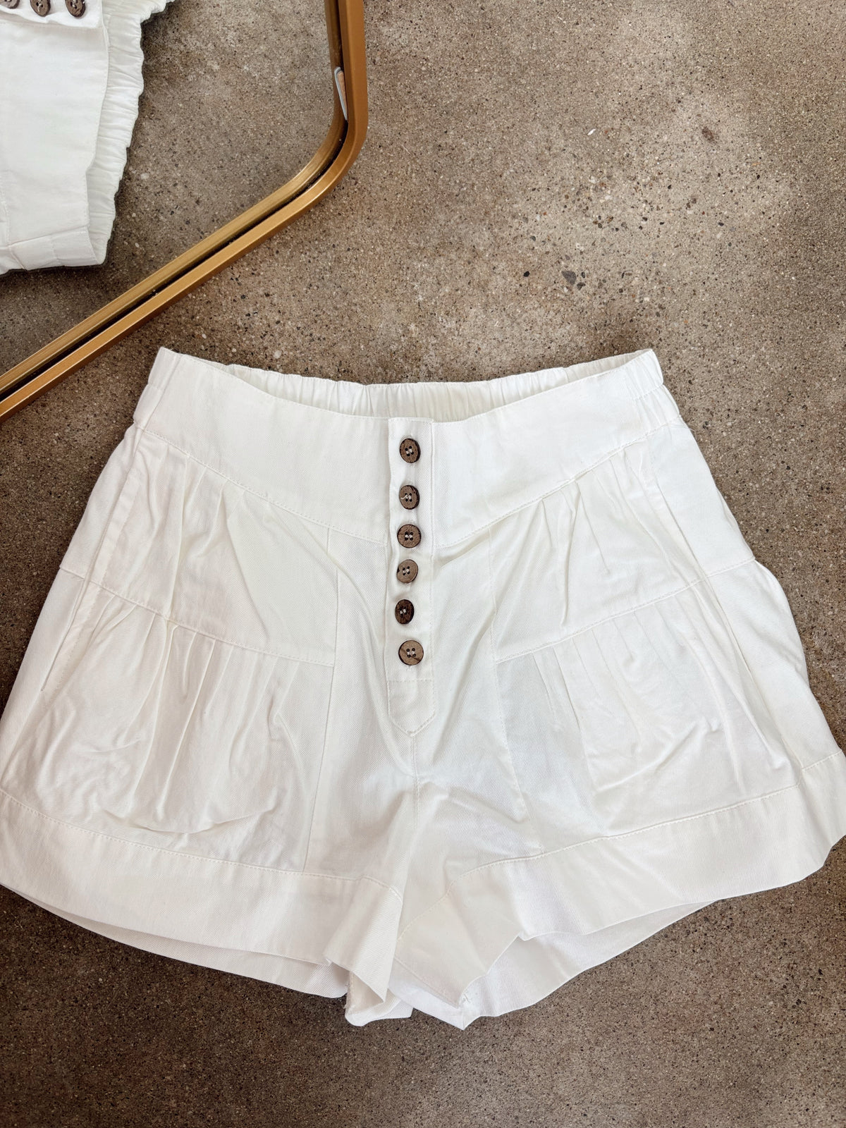 Bo Button Down Shorts Off White