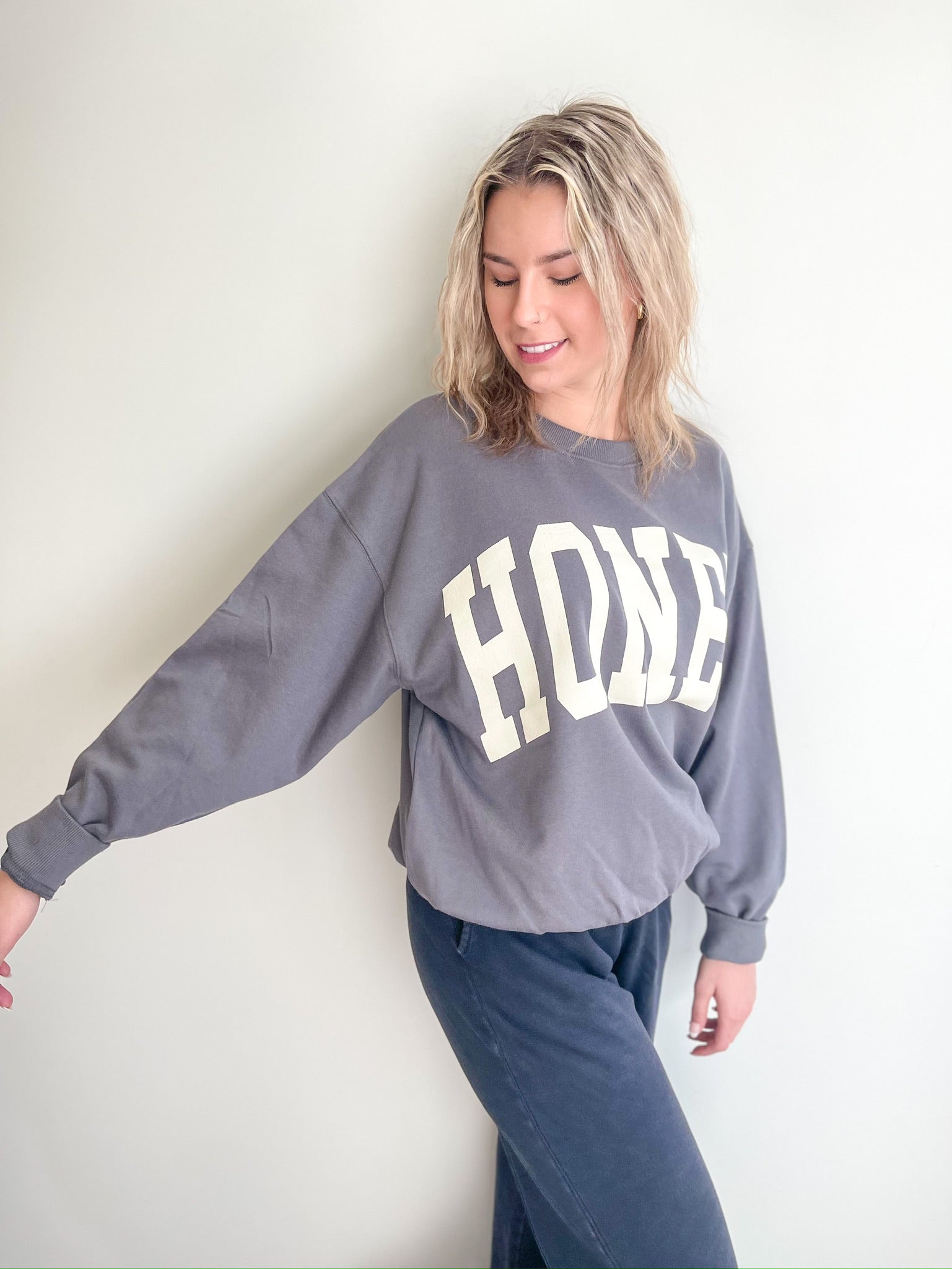 Honey Graphic Sweatshirt, Grey