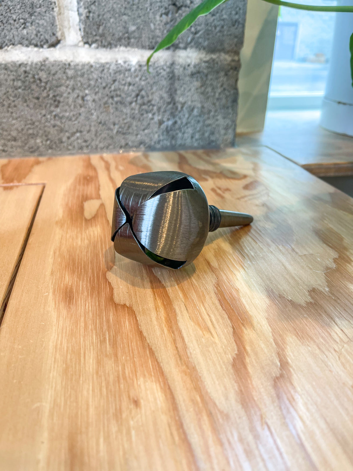 XM1963A Metal Bottle Stopper