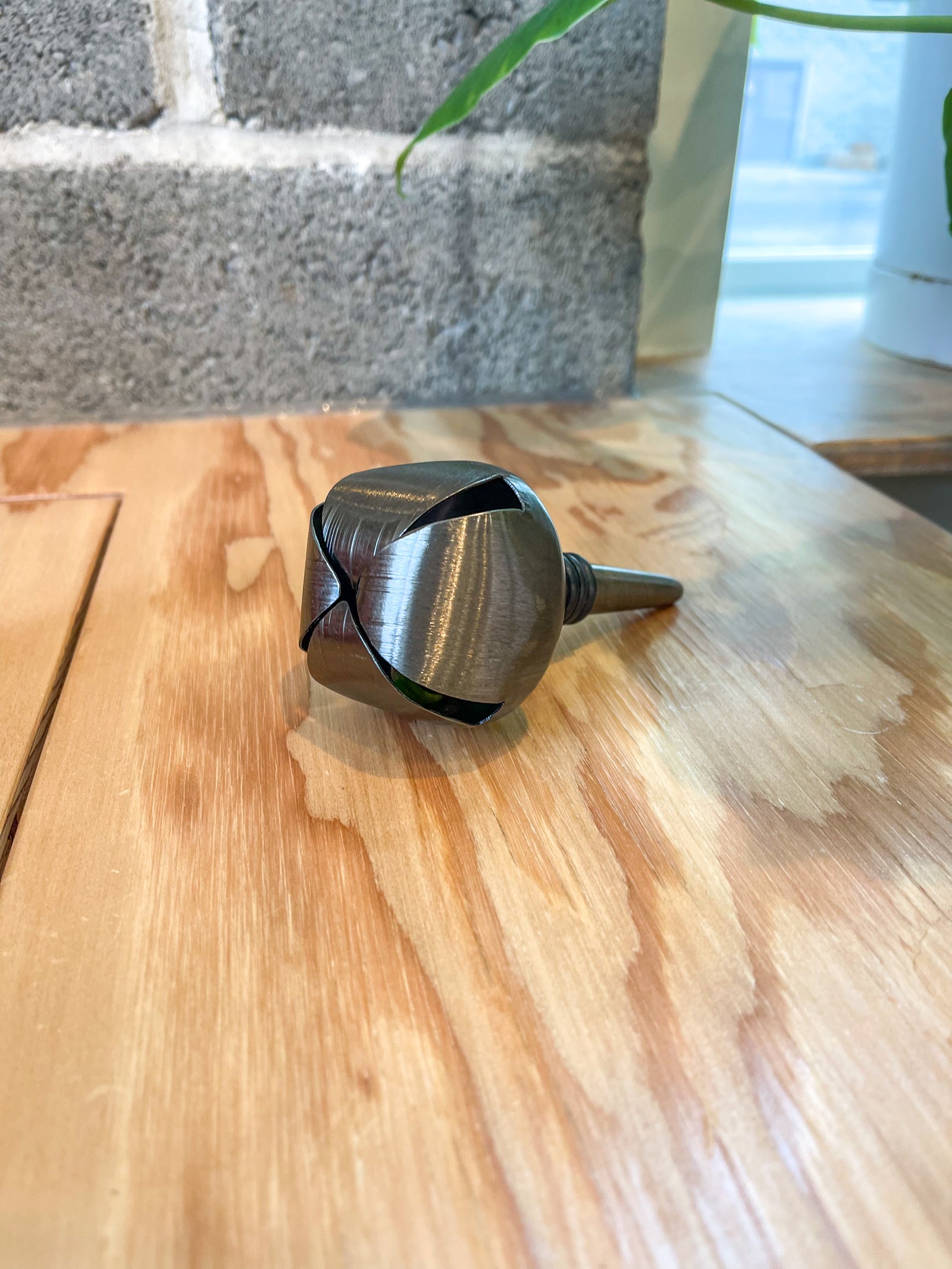 XM1963A Metal Bottle Stopper