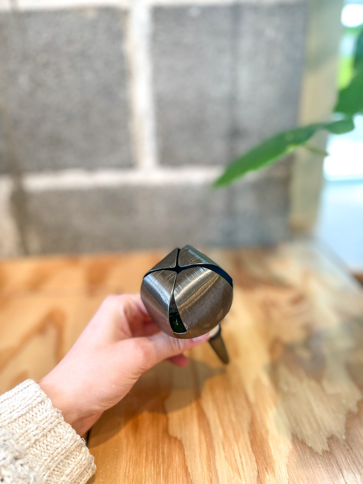 XM1963A Metal Bottle Stopper