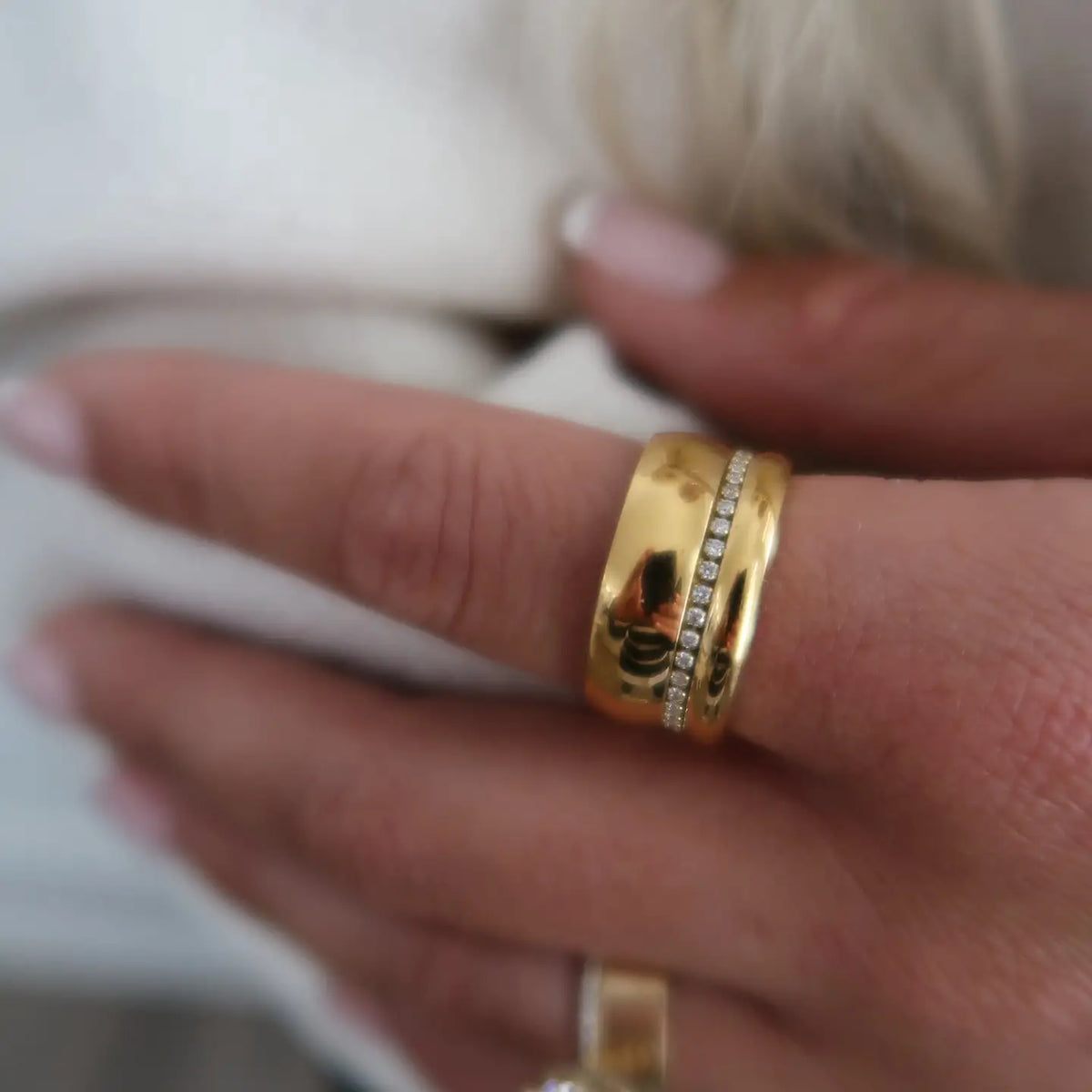 CHANSUTT Misty Ring